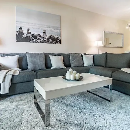 Ade10 - Casa Adelfas II By Roomservices Apartman