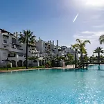 Ade10 - Casa Adelfas Ii By Roomservices Apartmán
