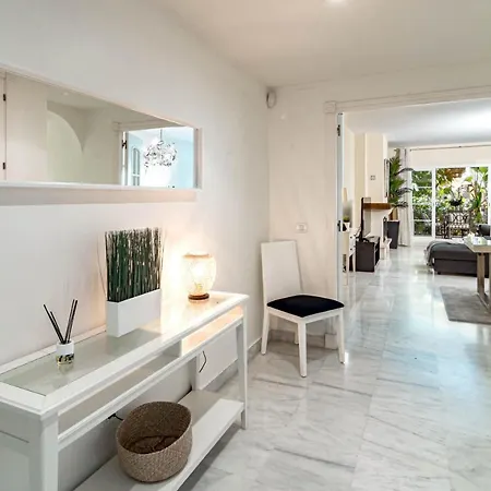 Apartment Ade10- Front Line San Pedro By Roomservices *