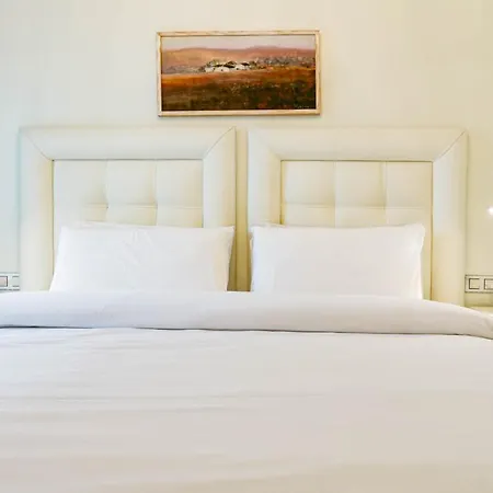 Ade10- Front Line San Pedro By Roomservices Marbella