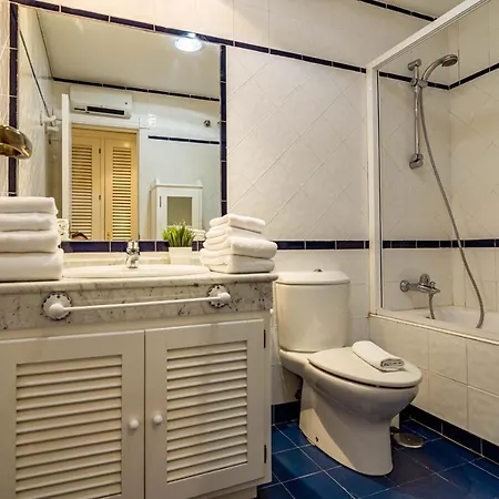 Apartment Ade10- Front Line San Pedro By Roomservices