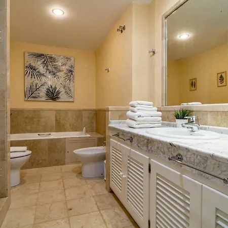 Ade10 - Casa Adelfas Ii By Roomservices * Марбелья